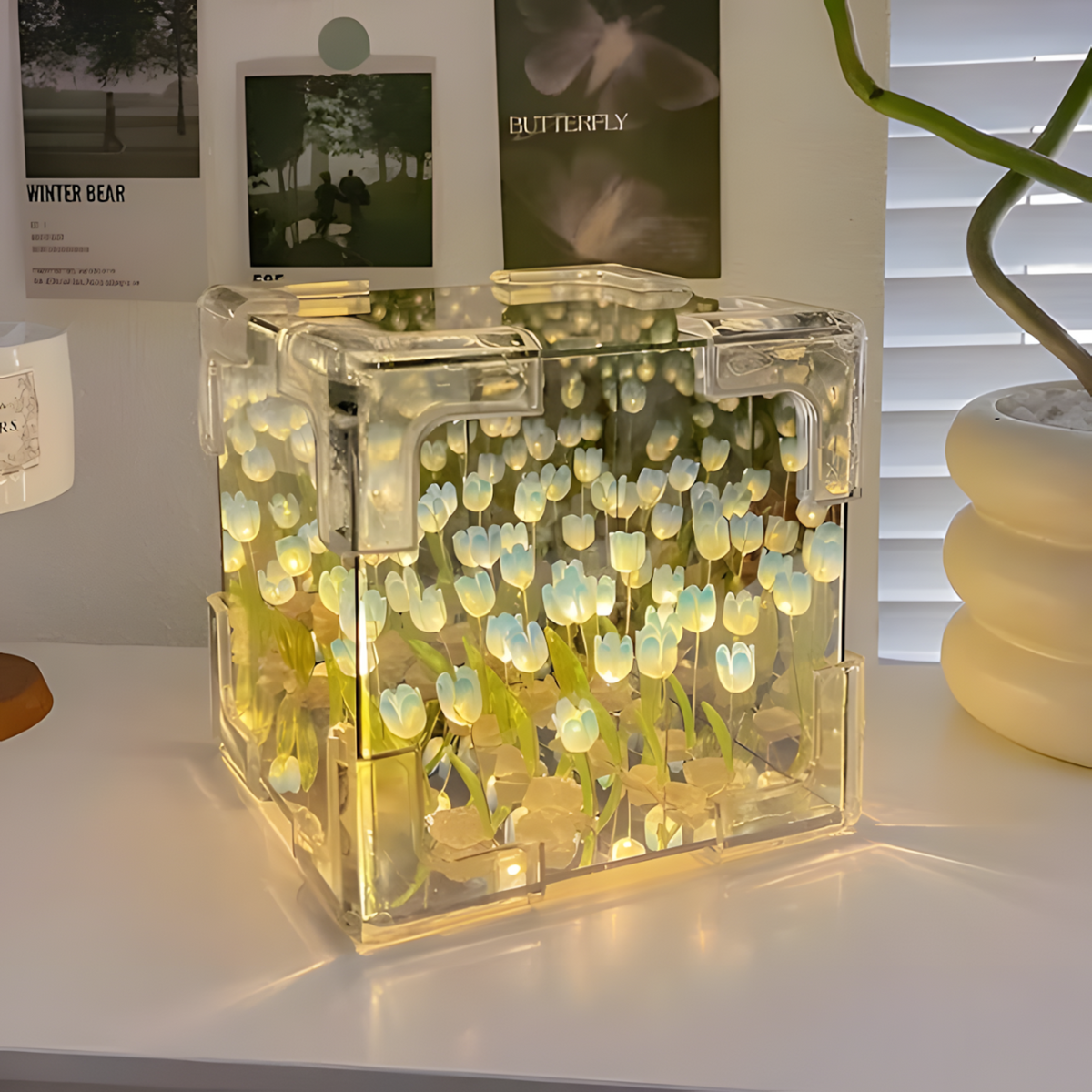 Tulip Infinity Mirror Cube